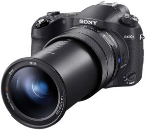 long-zoom compact Sony-DSC-RX10-IV-left