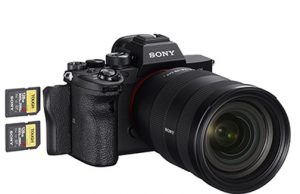 Sony-Alpha-7R-IV-right