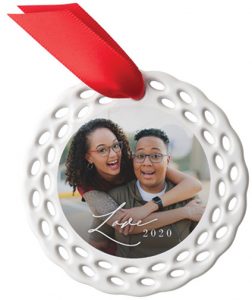holiday photo gift buying Shutterfly-Ceramic-Ornament